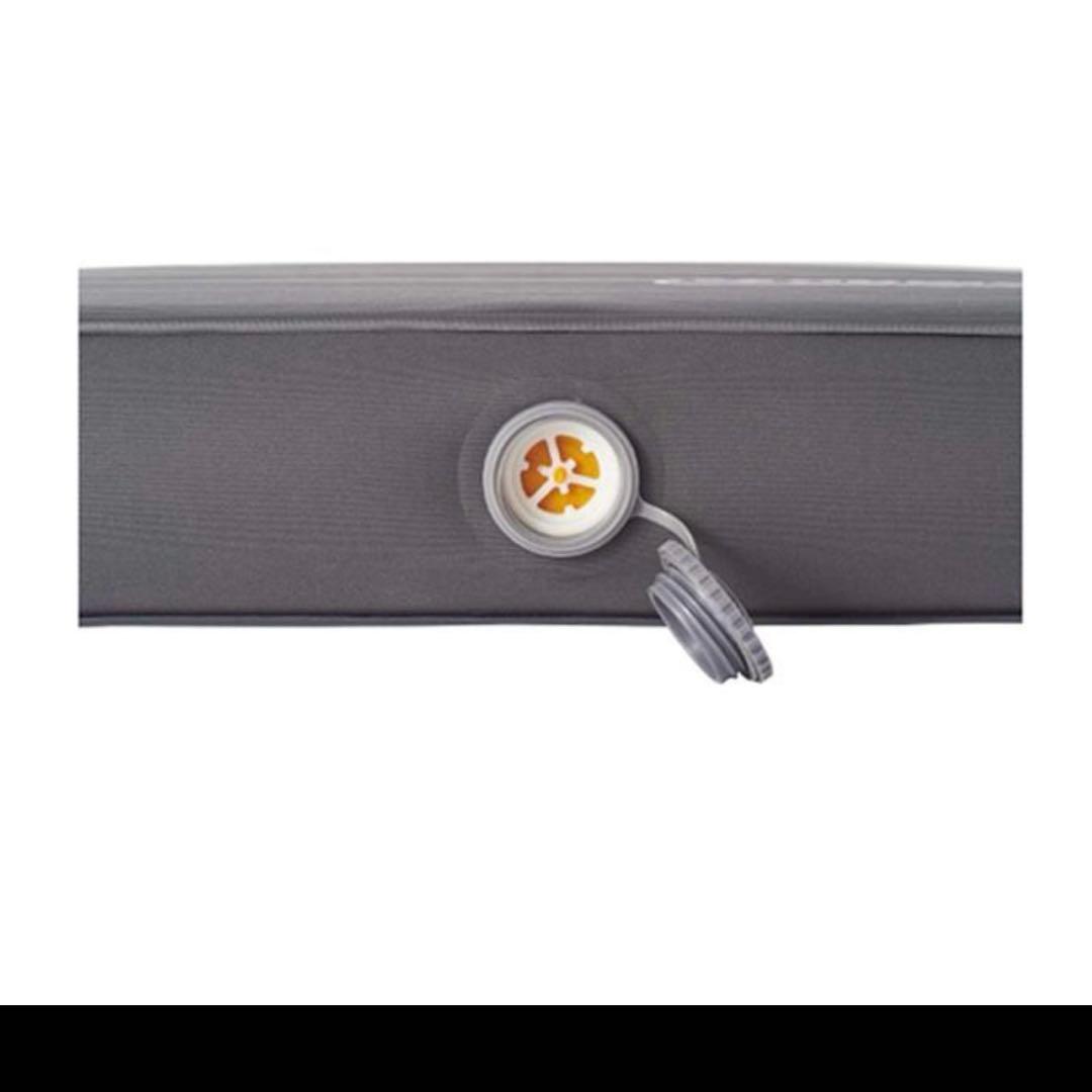 Coleman スリーピングマット 約200cm x 128cm