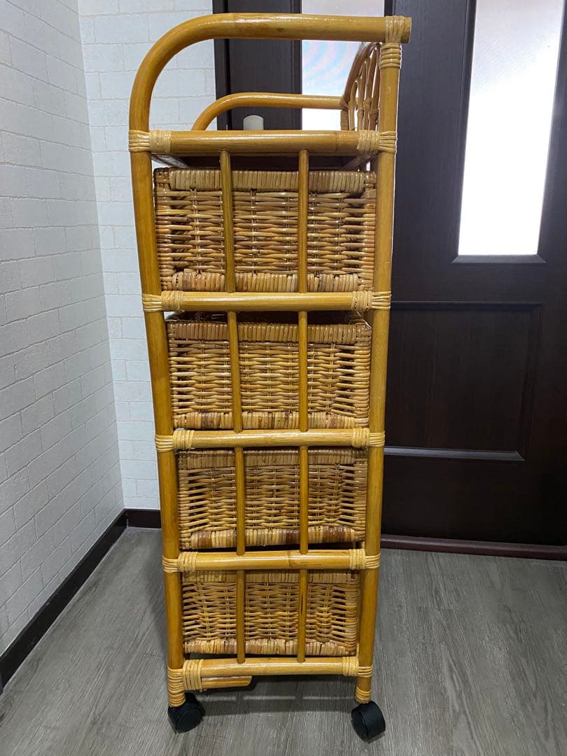 ラタン4段チェスト キャスター付き アンティーク収納 インテリア 脱衣籠 レトロ