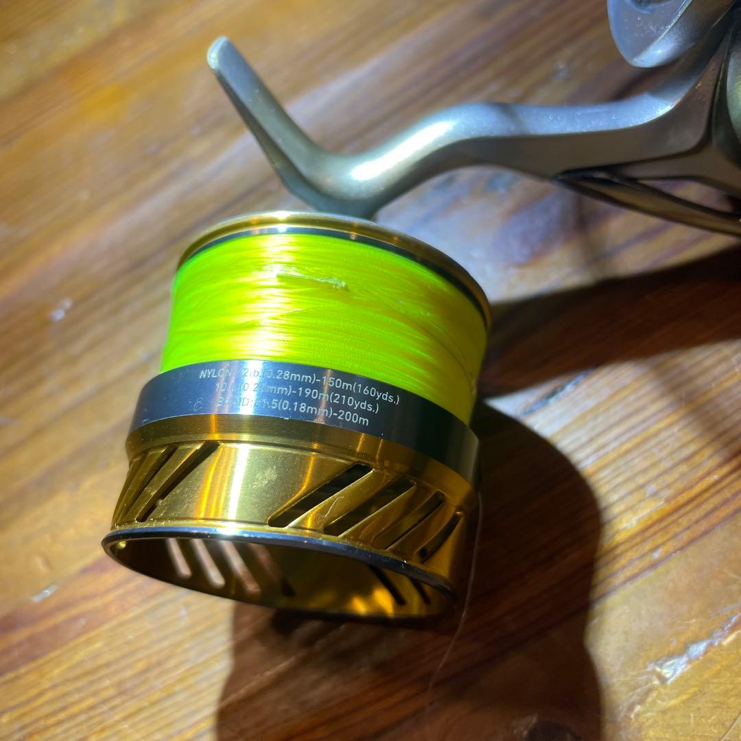 ダイワ　フリームスLT-4000-CXH サブスプール付き