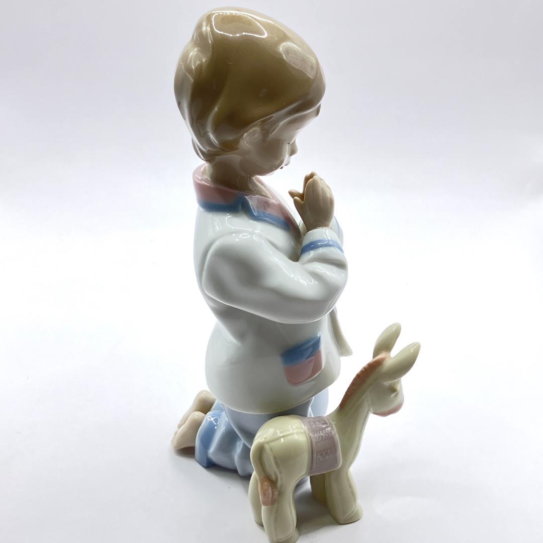 リヤドロ 仔馬と祈り 美品 陶器 アート インテリア 彫像 祈りのポーズ 希少