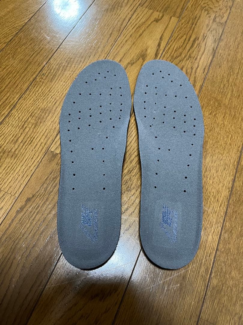 New Balance 2002RA グレー スニーカー