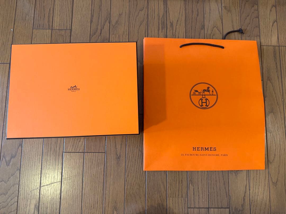 HERMES エルメス　2026 インザループ 18 純正ボックス