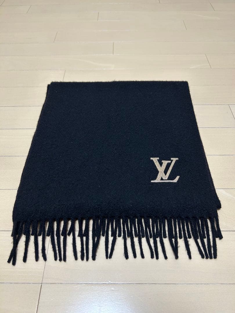 LOUIS VUITTON ルイヴィトン　カシミヤマフラー　ブラック