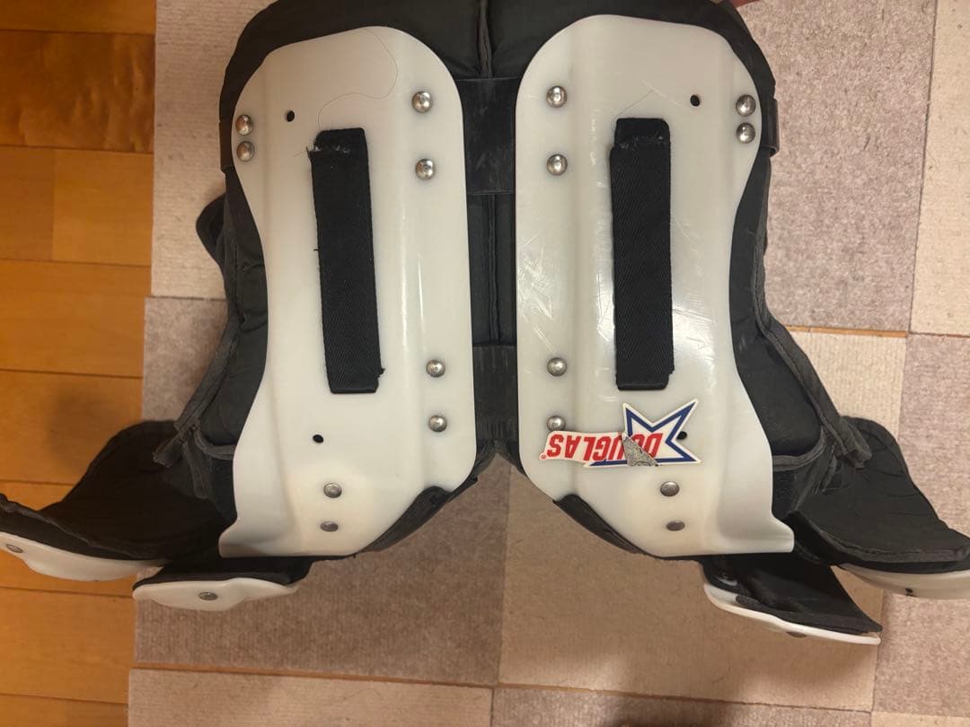 Douglas 24SW ショルダーパッド