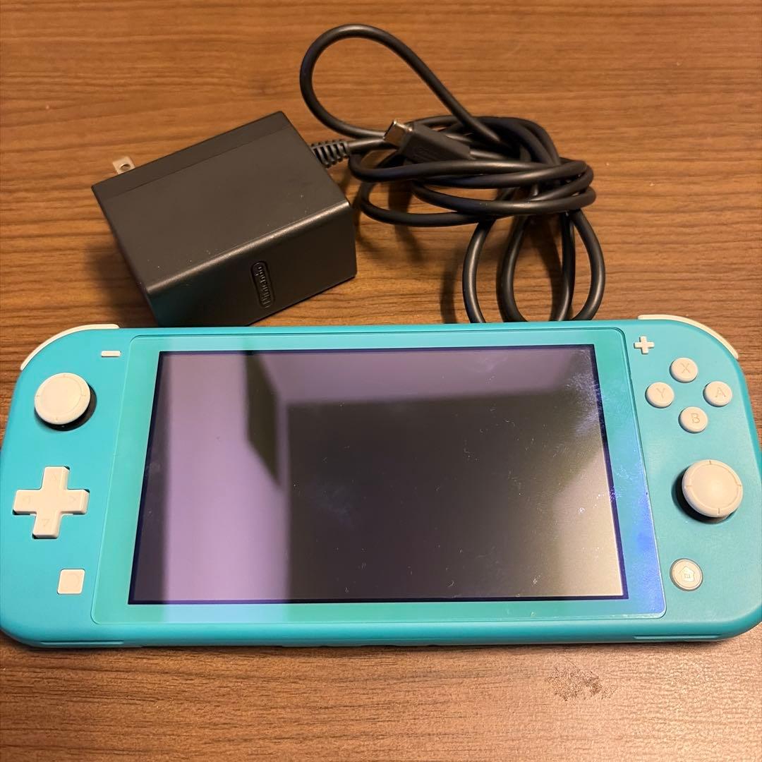 ニンテンドースイッチライト本体 Switch純正充電器付き マリオパーティセット