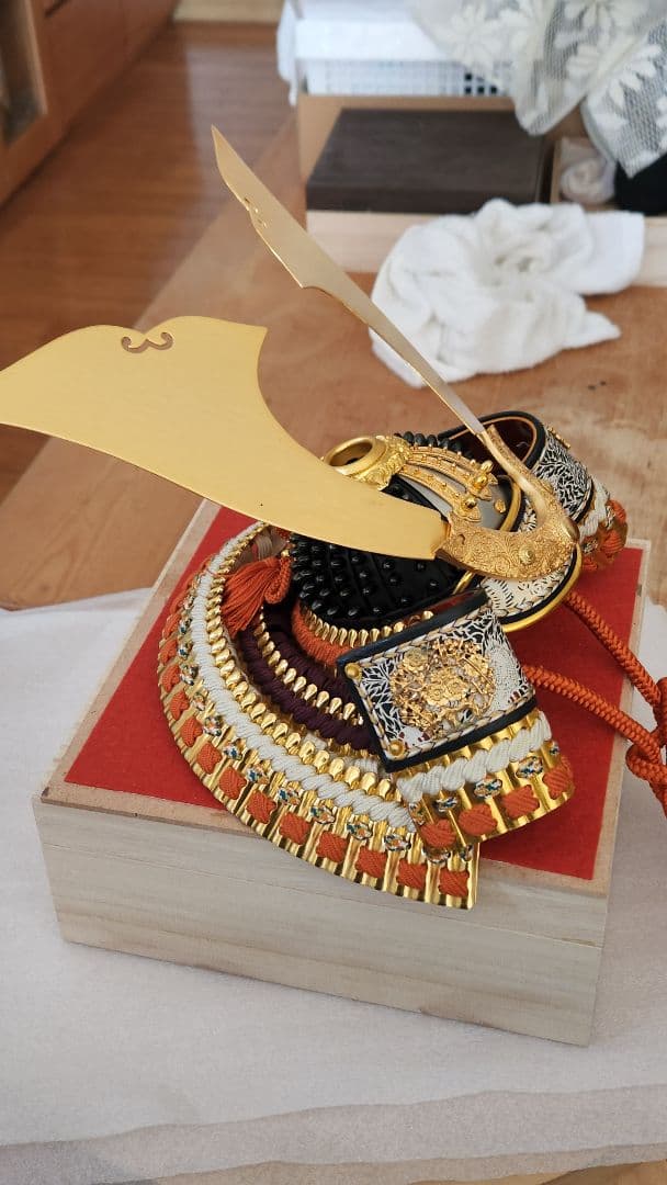 豪華 五月人形 武士の鎧 約60cm.10号。特別価格！