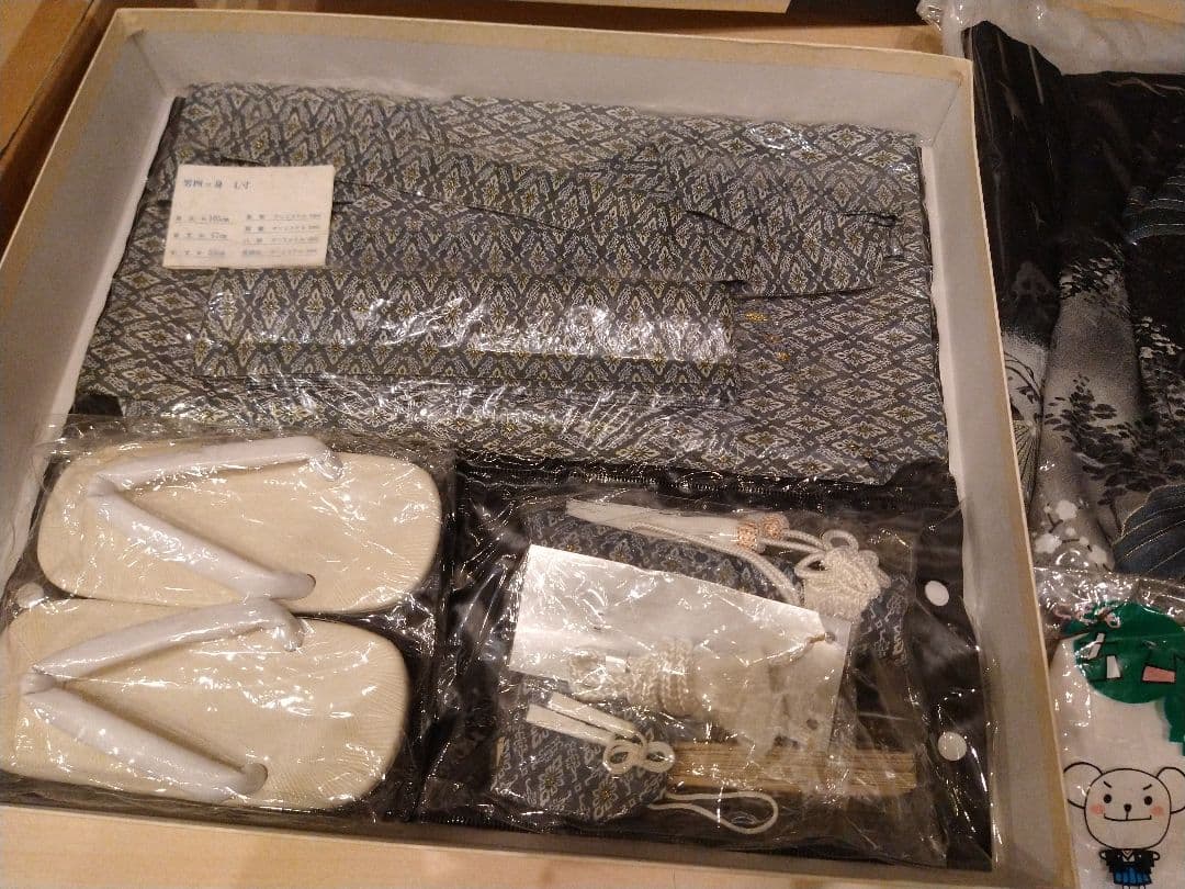 七五三 着物セット 黒地 鷹デザイン　足袋草履セット