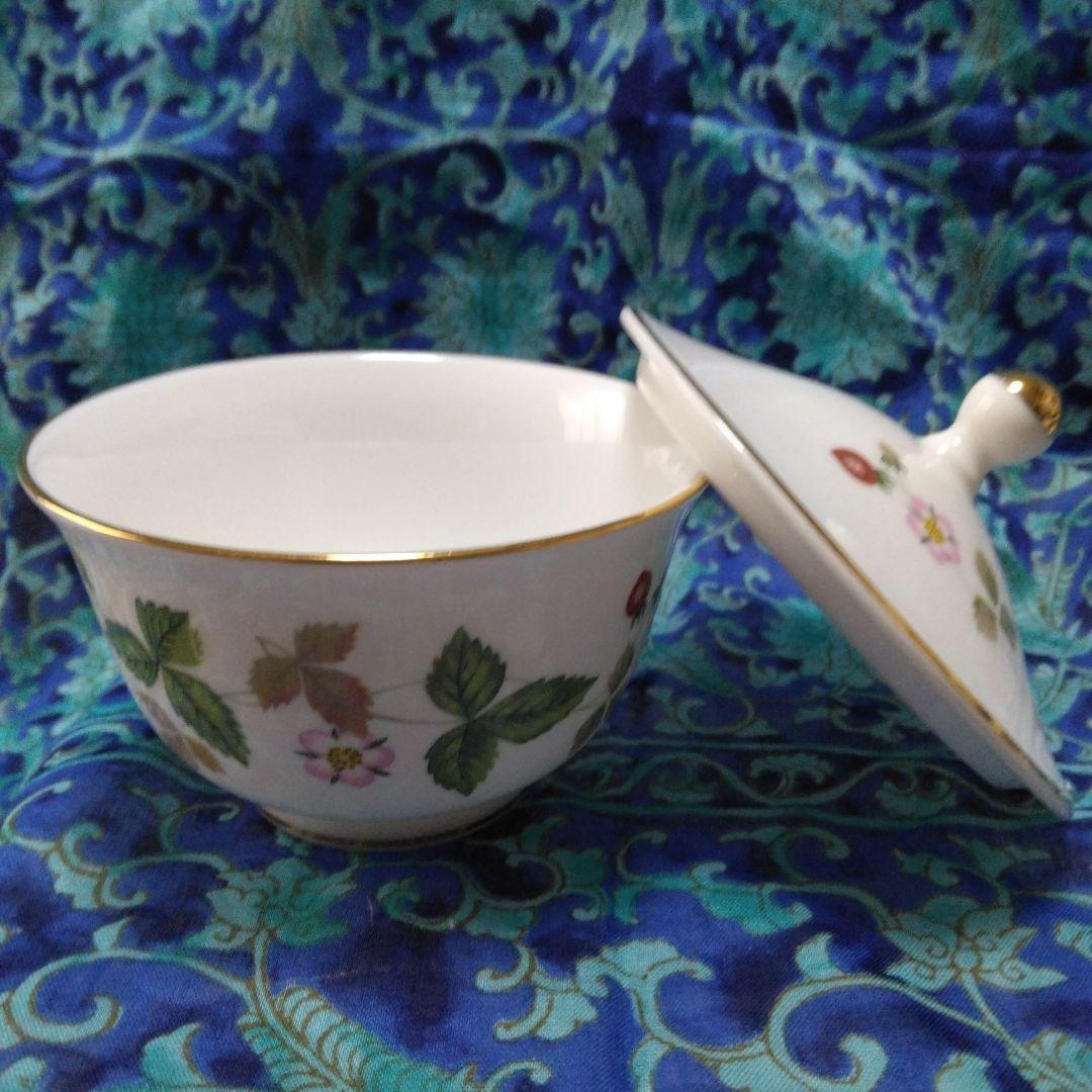 ウェッジウッド　ワイルドストロベリー　蓋付き湯飲み　2個セット