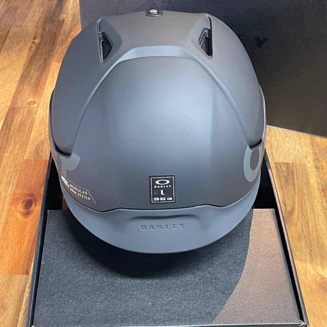 【新品・未使用】OAKLEY オークリー　MOD5 ヘルメット　Lサイズ