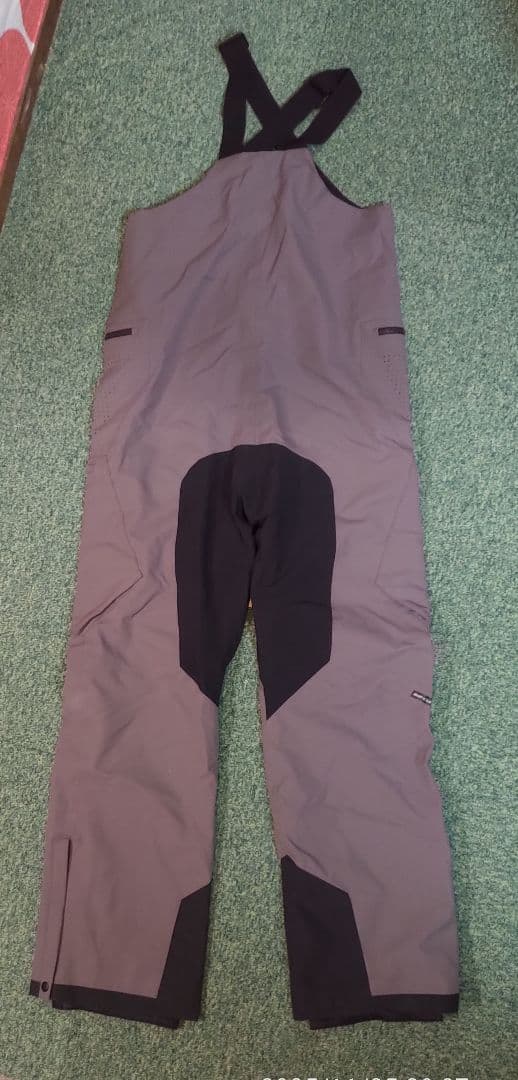 ビブパンツ　リップカール　未使用品