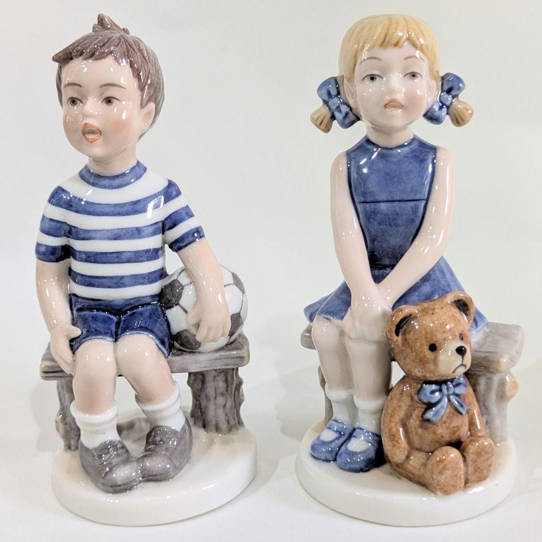 R コペンハーゲン　ミレニアム2000年プレート、フィギュリン2体、プラケット