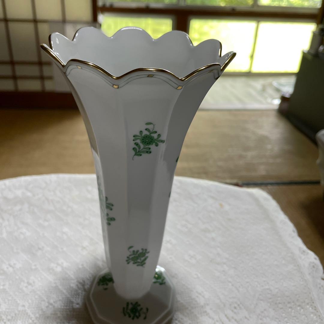 ヘレンド アポニィグリーンのシリーズ手描き花模様 六角形花瓶9インチ