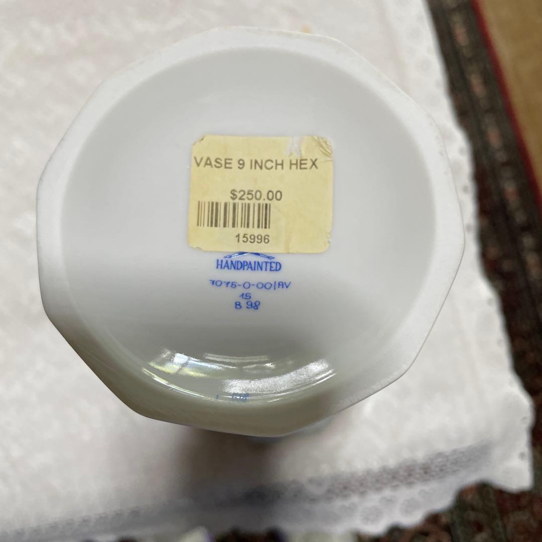 ヘレンド アポニィグリーンのシリーズ手描き花模様 六角形花瓶9インチ