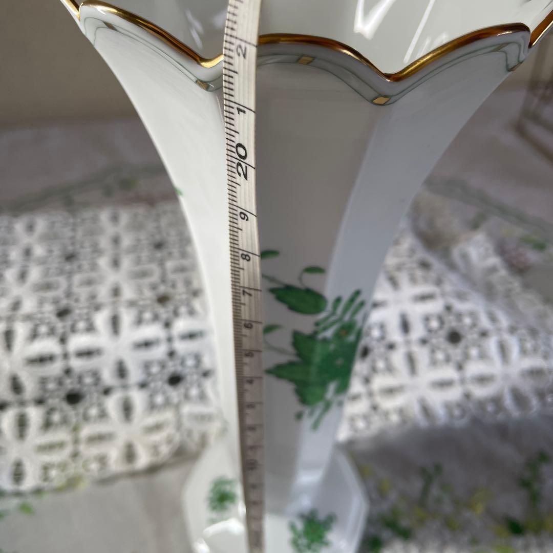 ヘレンド アポニィグリーンのシリーズ手描き花模様 六角形花瓶9インチ