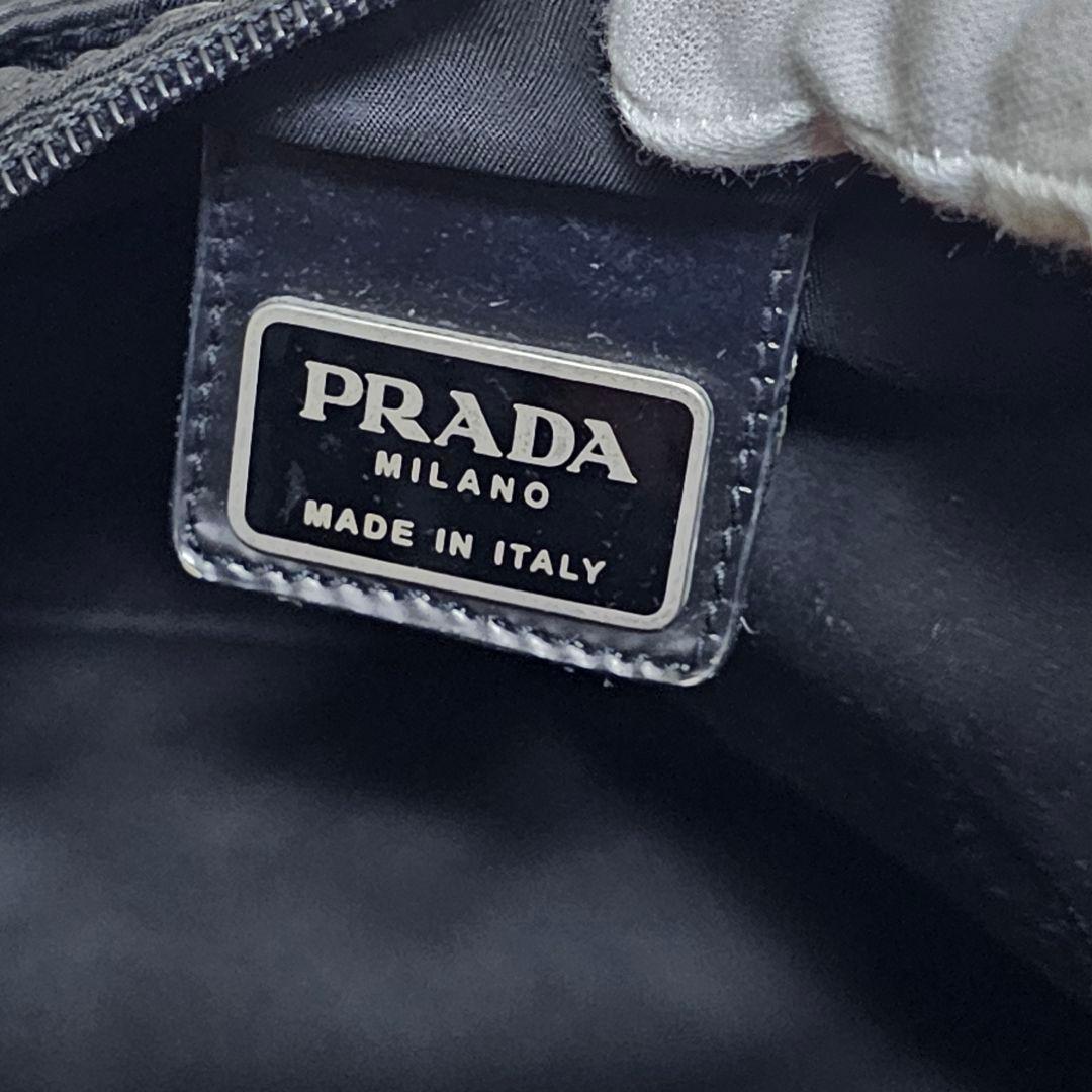 ✨良品✨プラダ　ショルダーバッグ　斜め掛け　肩掛け　三角ロゴ　ナイロン　ブラック