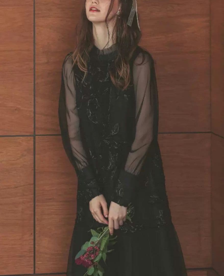 定価2.2万円【新品】フェザーフラワーチュールドレス 黒ブラック Ｌサイズ