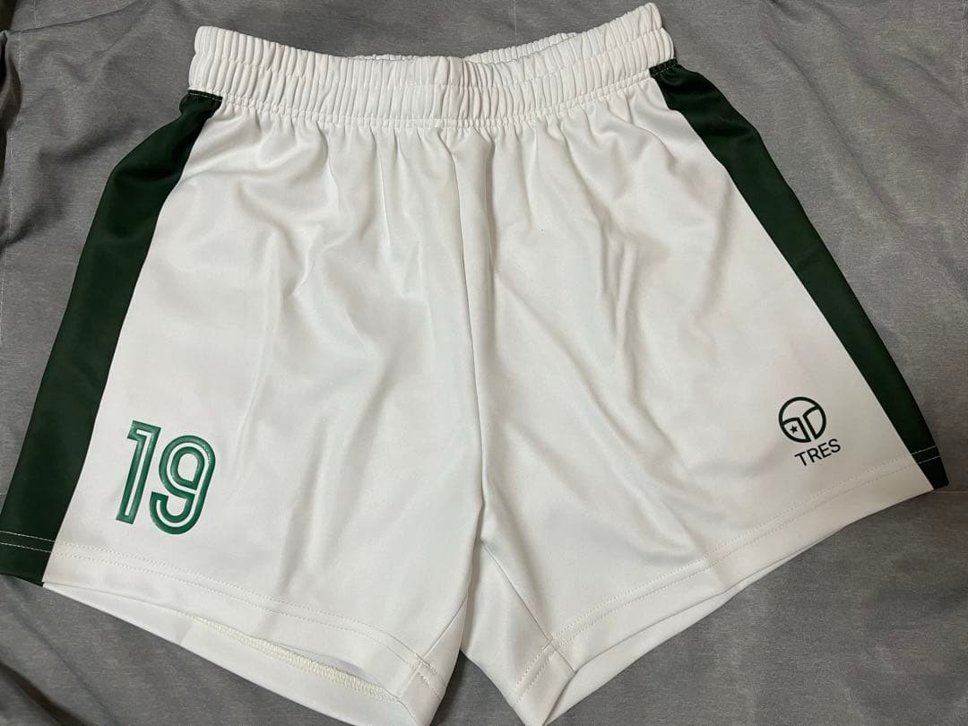 TRES バレーボール ショートパンツ ホワイト/グリーン