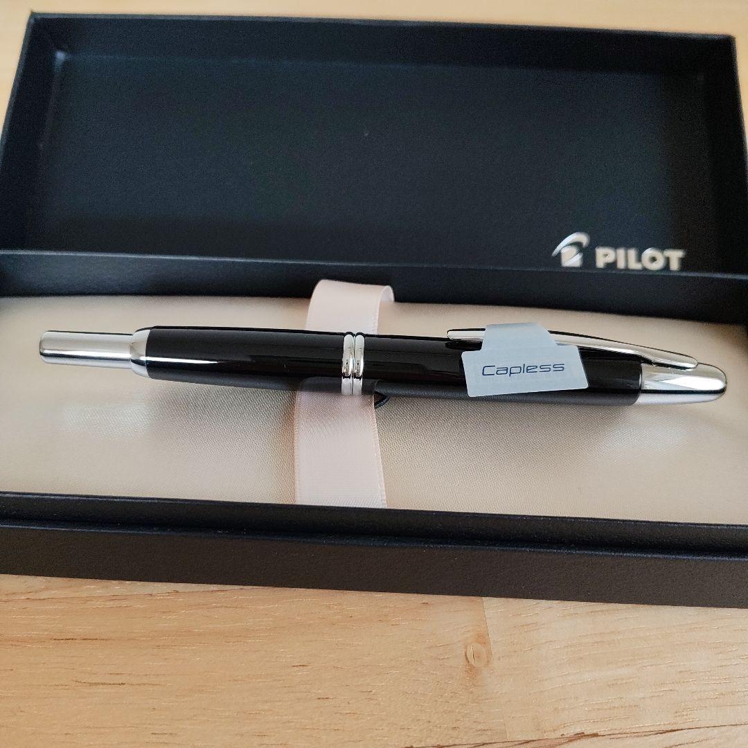 PILOT キャップレス 万年筆 F 細字