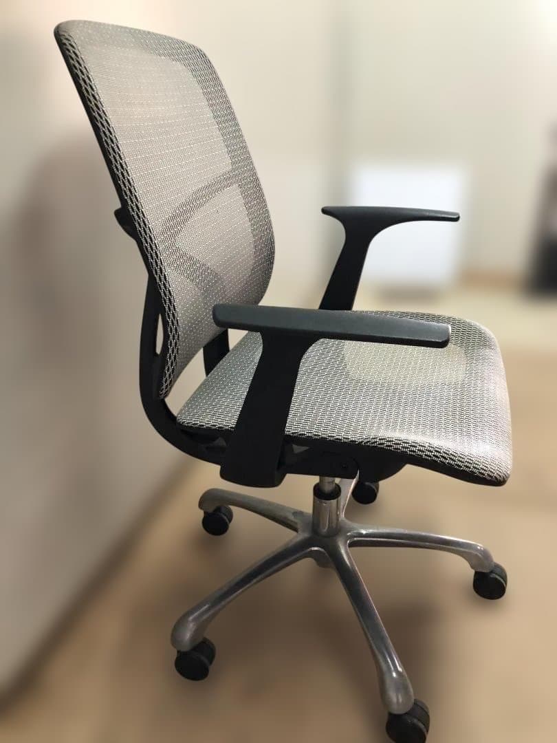 メッシュ オフィスチェア 肘付き キャスター付 デスクチェア 　1105-3