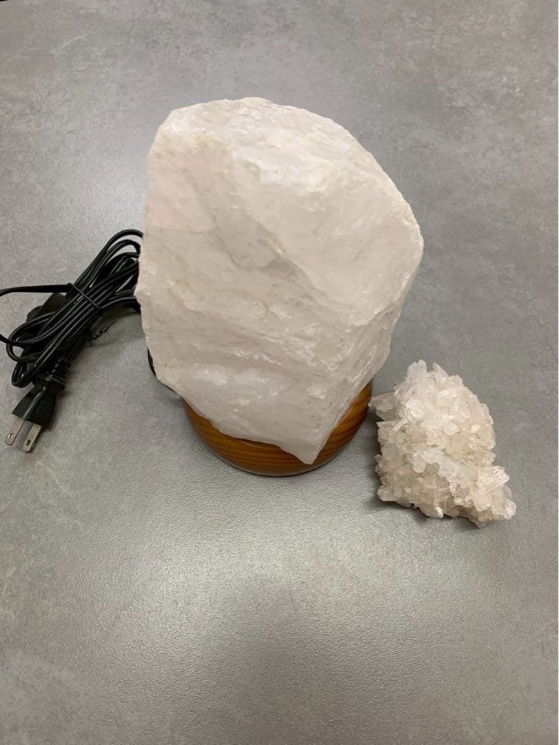 ヒマラヤ岩塩 ランプ 青色光