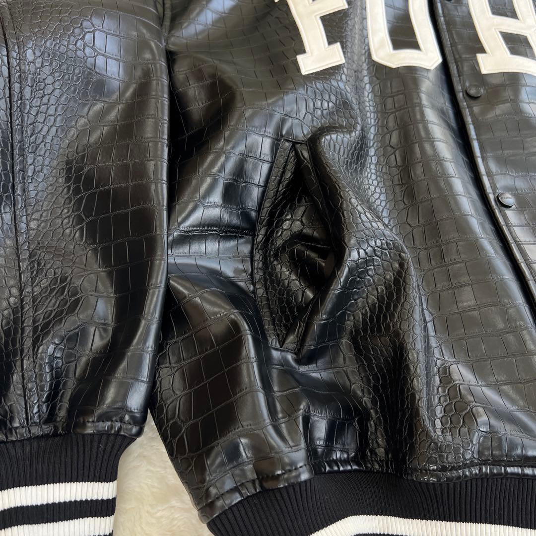 極美品✨ FUBU フェイクレザー　スタジャン フブ 黒 パイソン クロコダイル