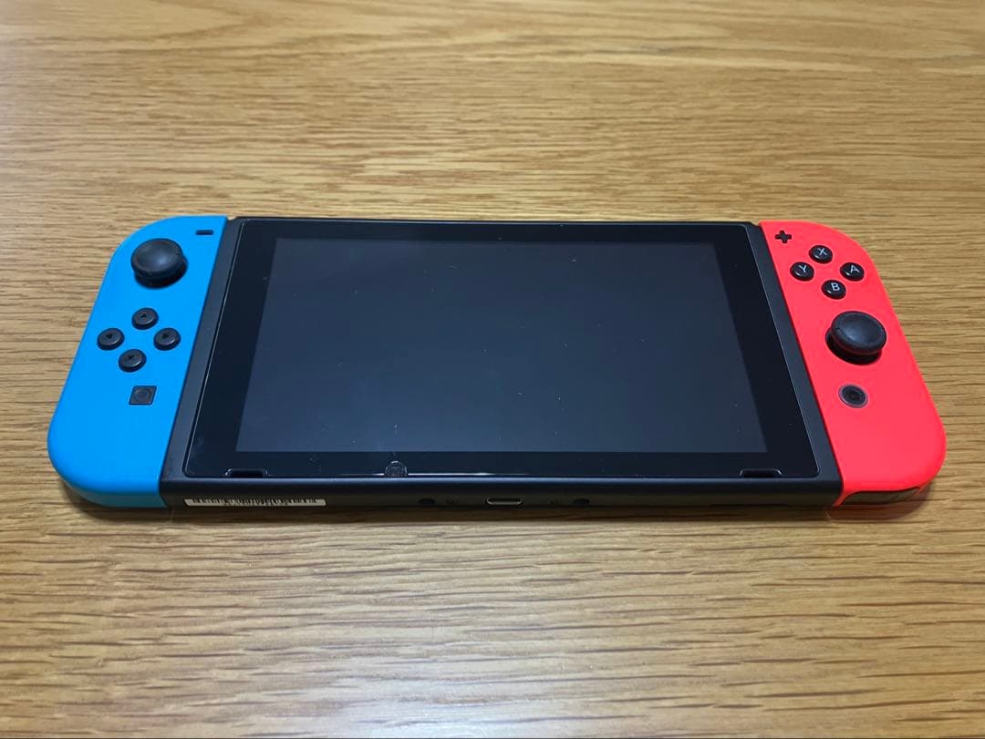Nintendo Switch 本体 青/赤 充実の付属品