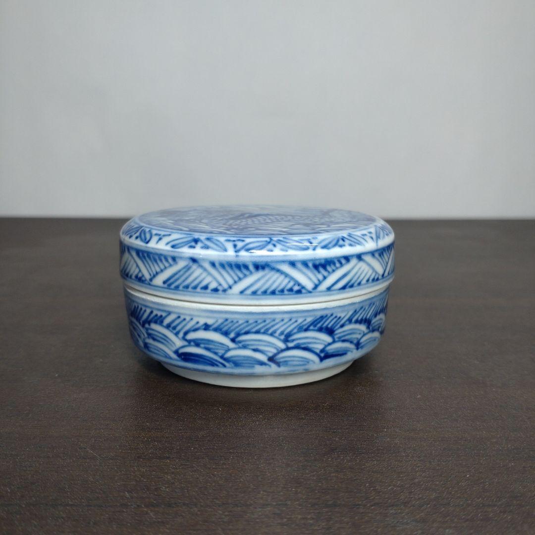 玩玉 款 青花 龍青海波文 合子