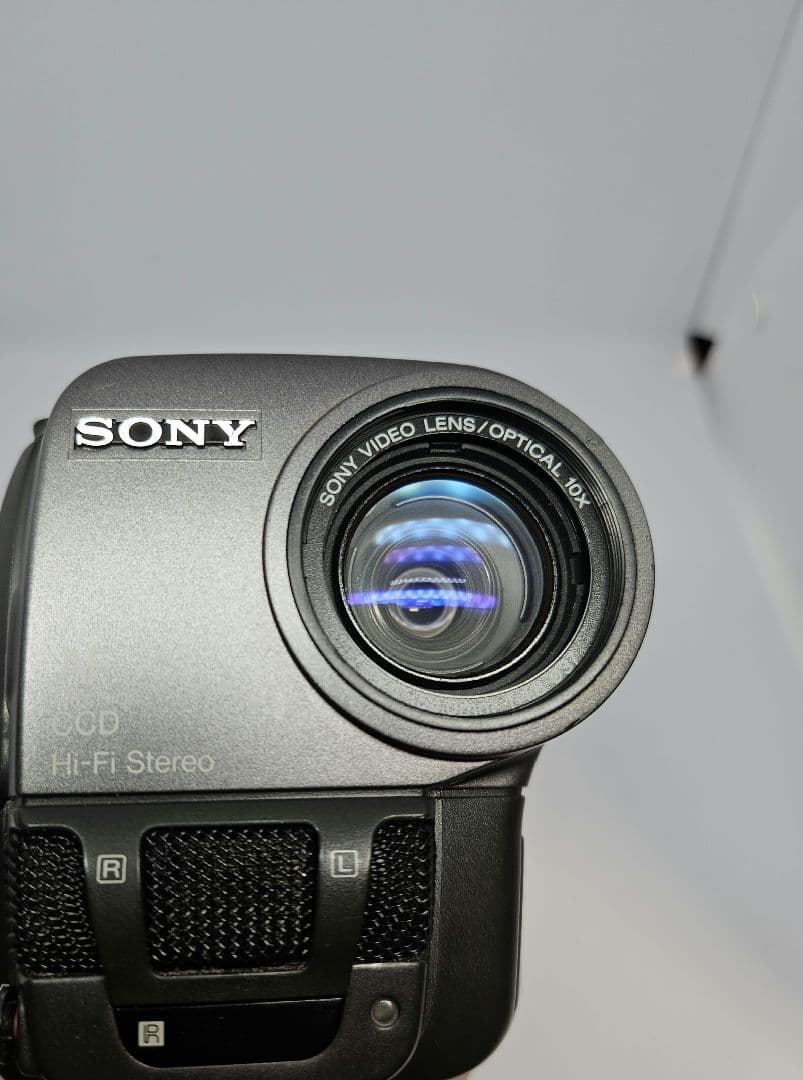 美品・動作良好 VideoHi8ソニー CCD-TR11高画質8ミリビデオカメラ