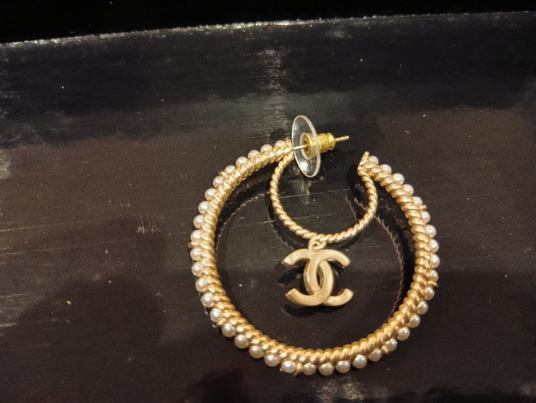 CHANEL ゴールド パール付きフープピアス