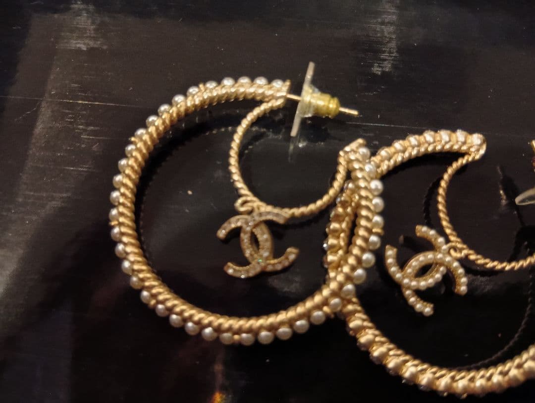 CHANEL ゴールド パール付きフープピアス
