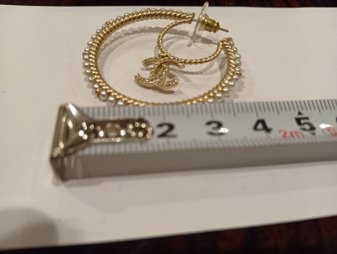 CHANEL ゴールド パール付きフープピアス