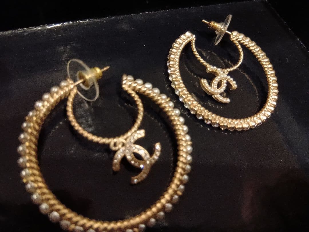 CHANEL ゴールド パール付きフープピアス