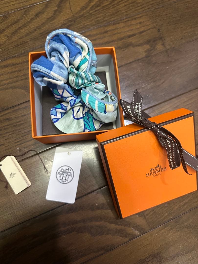 HERMES シルクシュシュ 青系