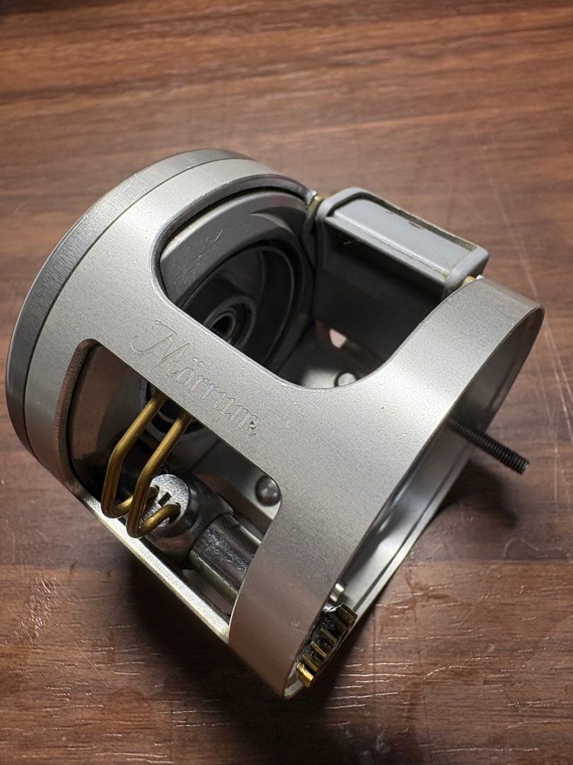 Abu モラム SX1601C 内部写真追加しました。