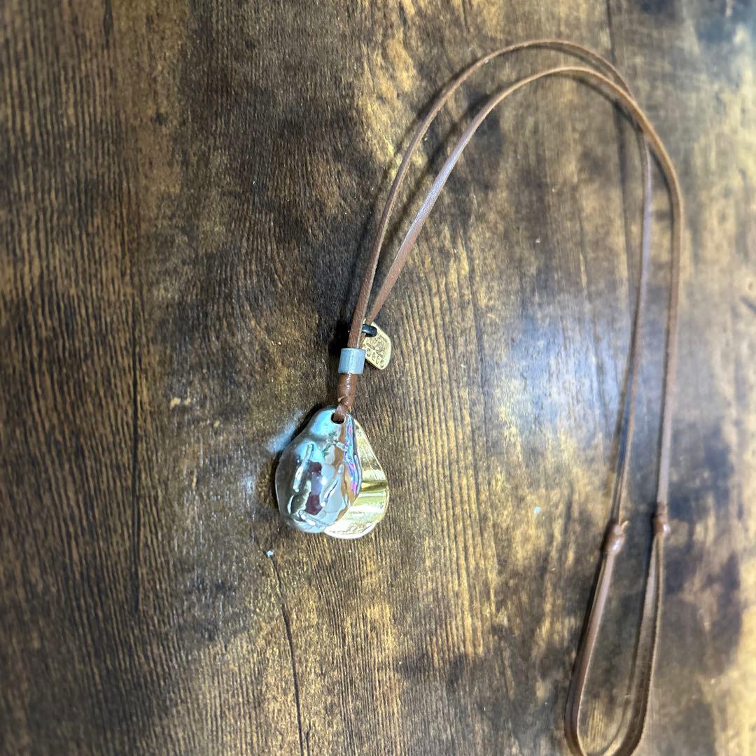 CORSO ドロップ型ペンダントネックレス