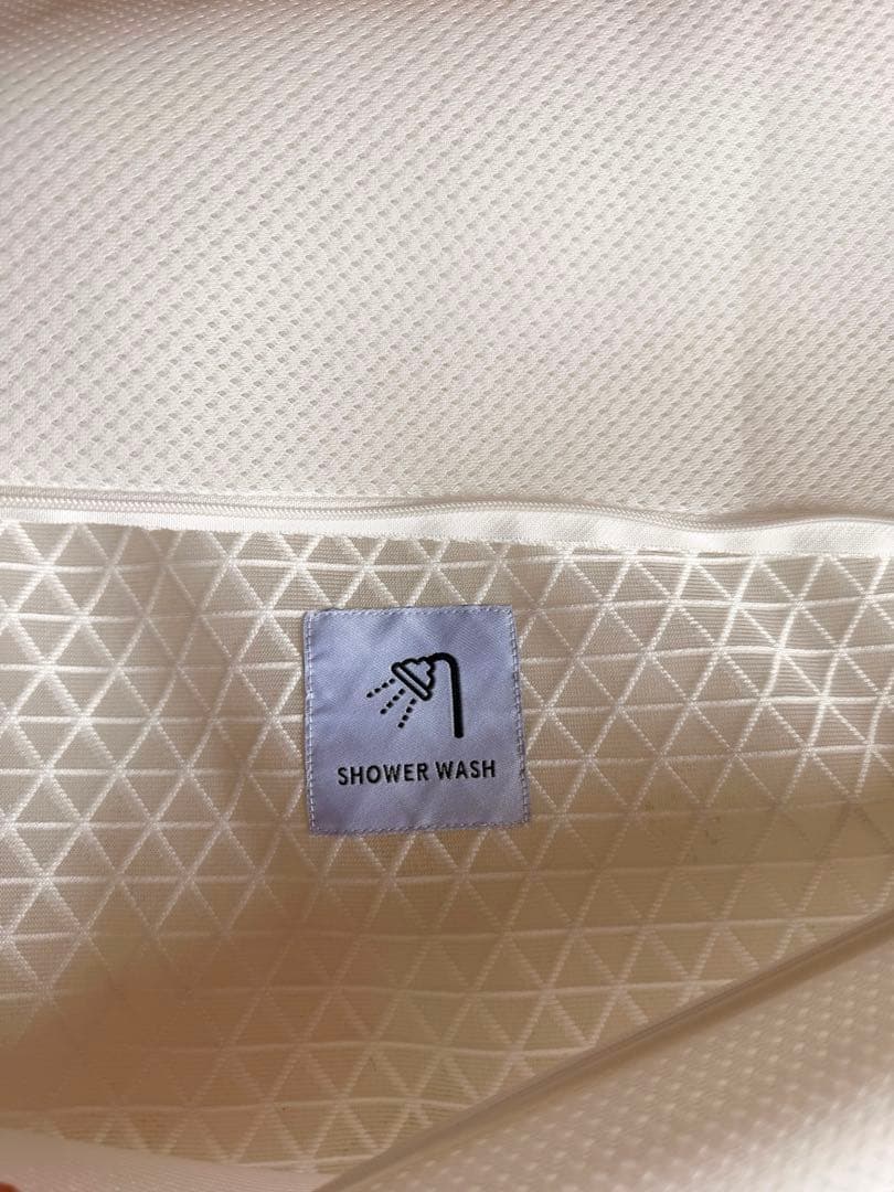 [美品]NELL ネル　マットレス　枕　カバー付き　白