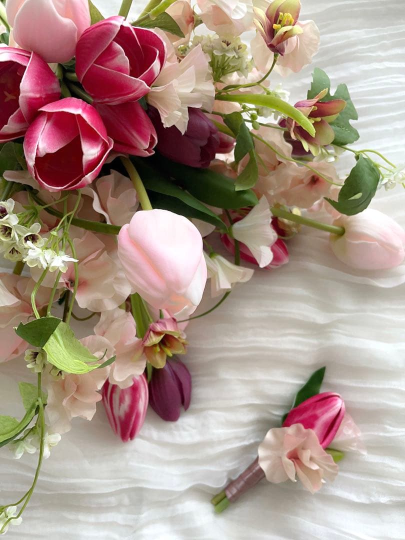 ウェディングブーケ　アーティフィシャルフラワーブーケ　チューリップブーケ