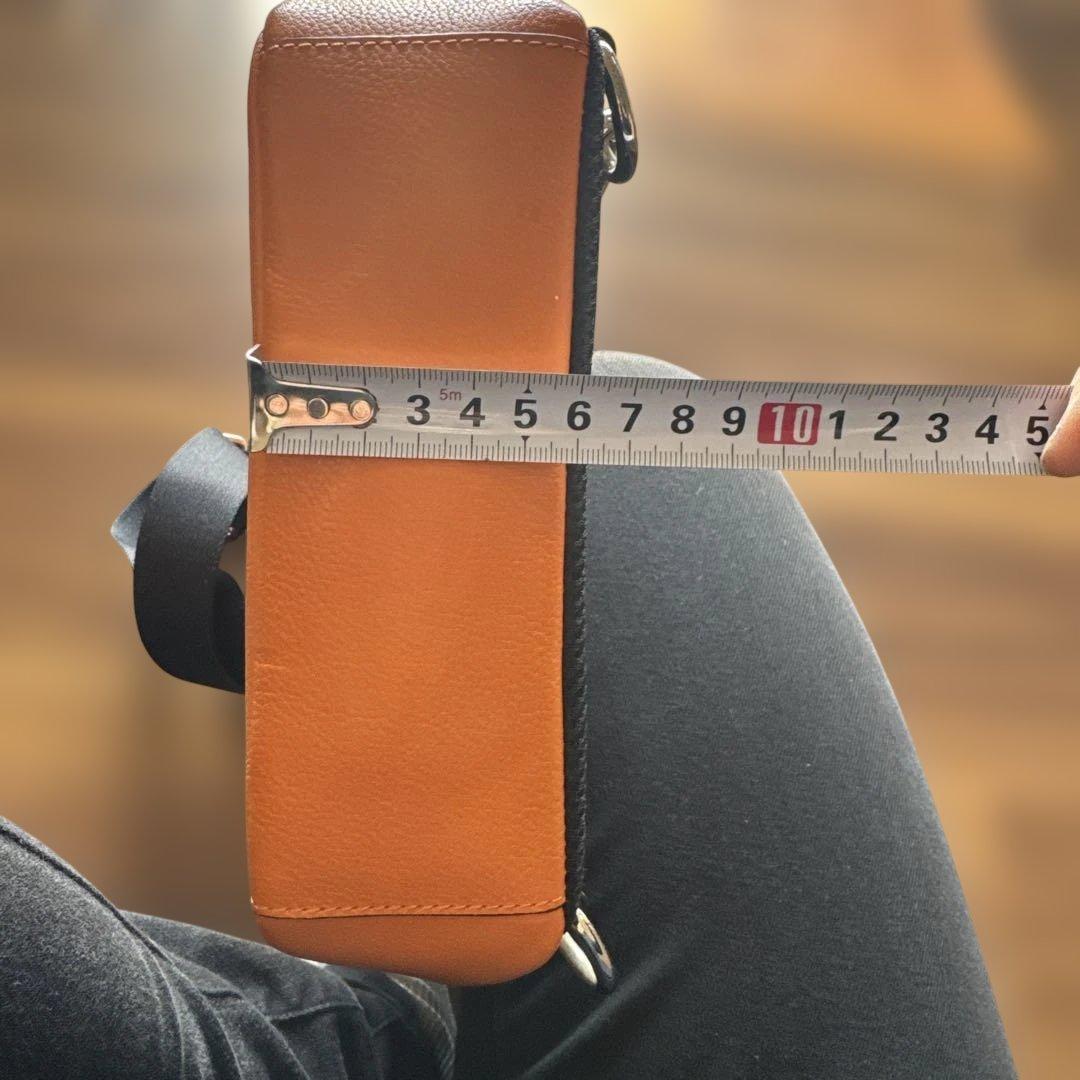 coach オレンジレザー ボディバッグ