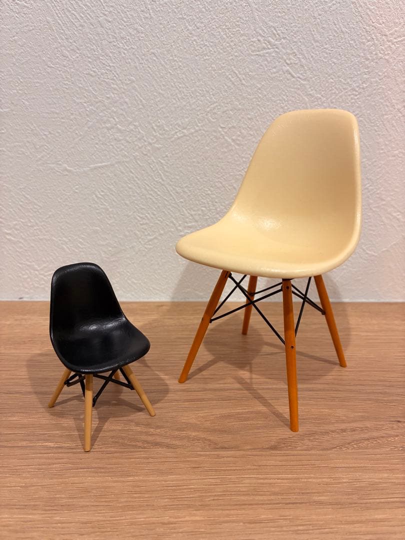 置物 Vitra Design Museum Eams shell chair