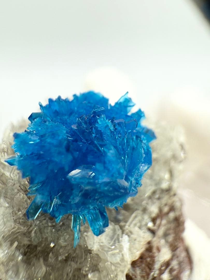 高品質　カバンサイト　インド産　原石　鉱物標本　ペンタゴナイト　鉱石　水晶