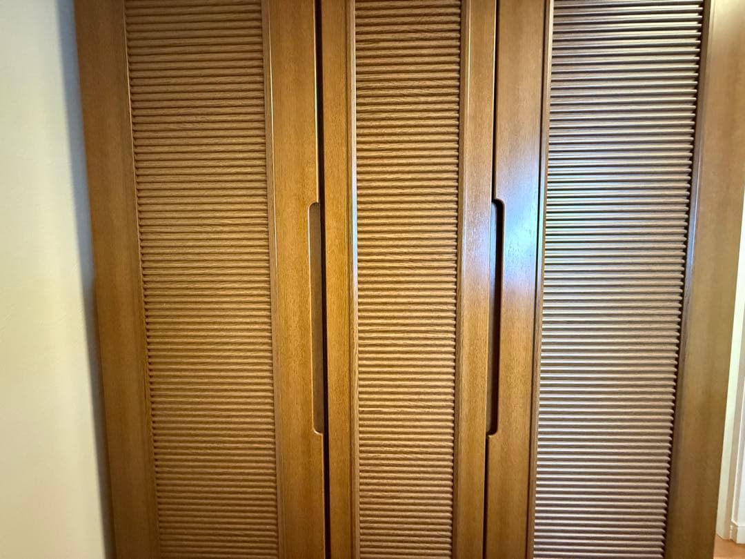 洋服タンス　収納