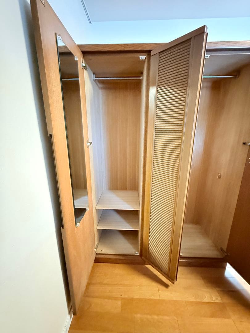 洋服タンス　収納