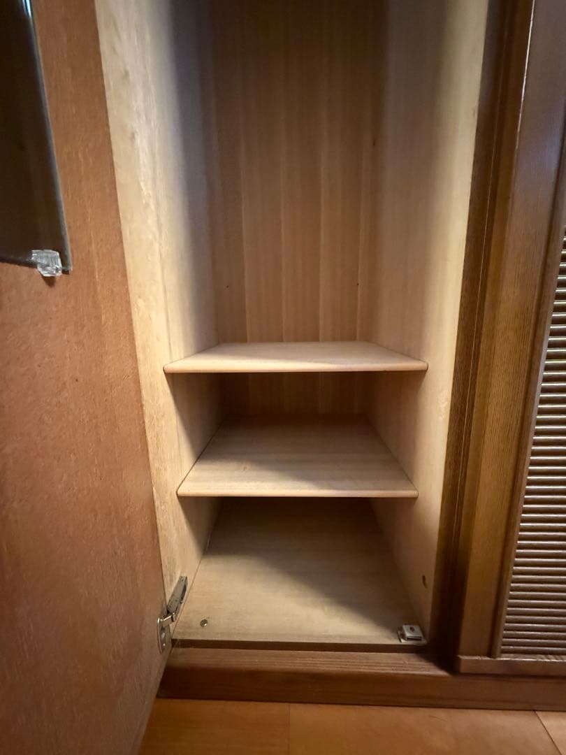 洋服タンス　収納