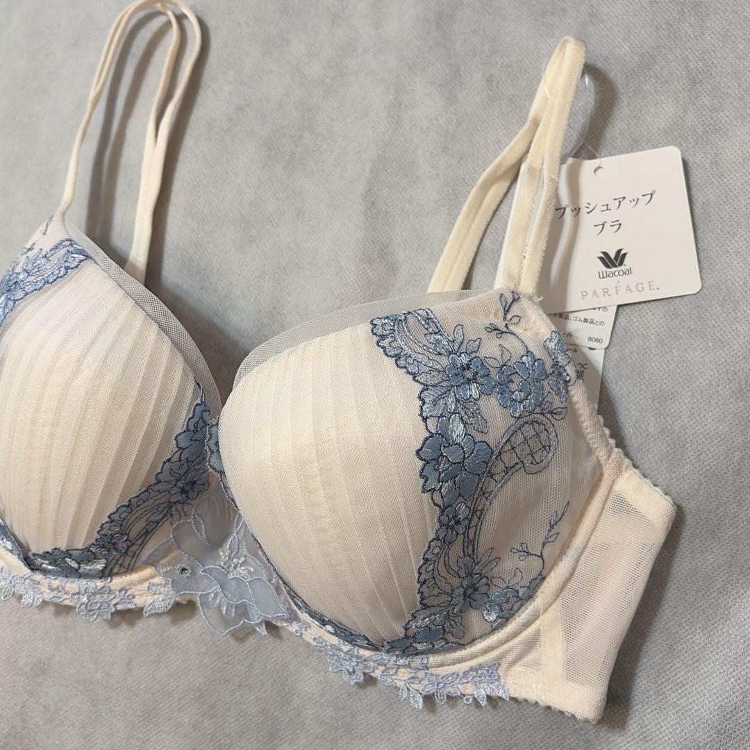 ワコール　パルファージュ　プッシュアップブラ＆ショーツ　E70　新品　匿名配送