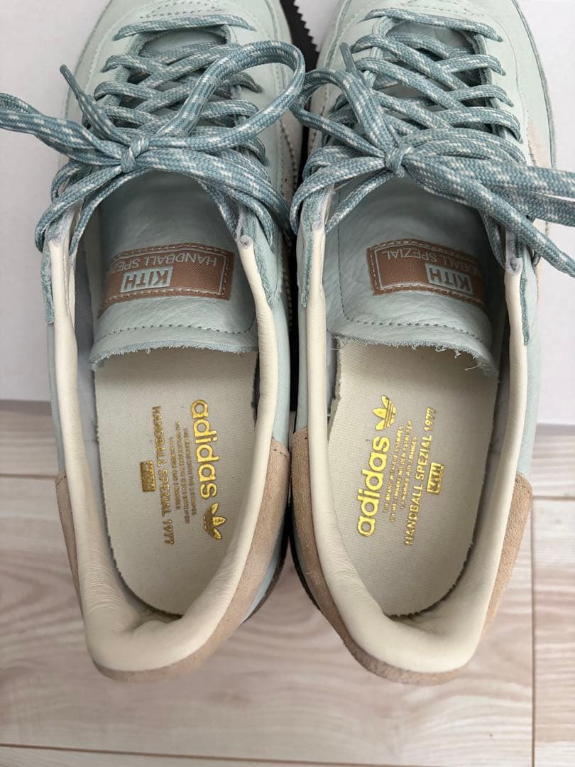 adidas KITH スニーカー ライトブルー/ベージュ