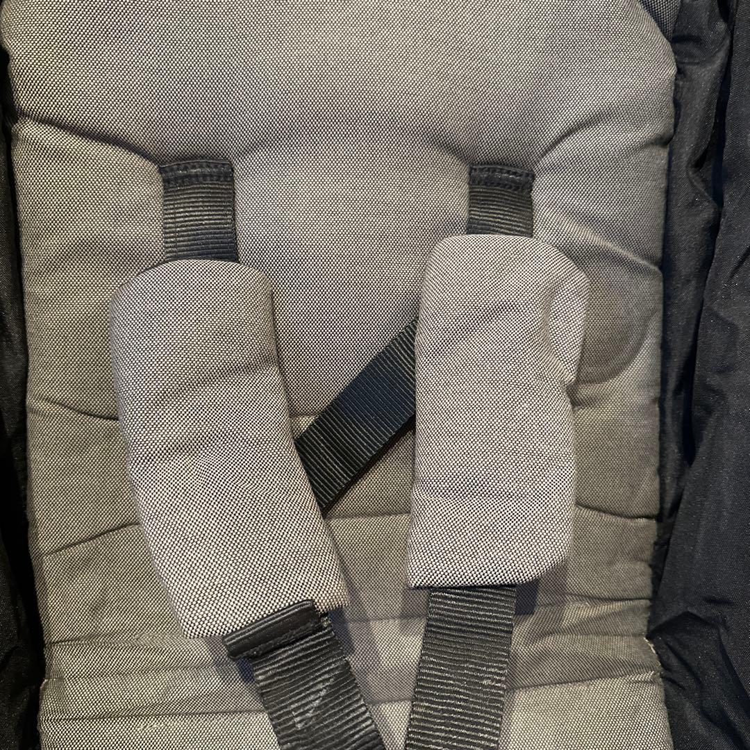 機内必須バッグ、箱付きベビーカー(Cybex Libelle)