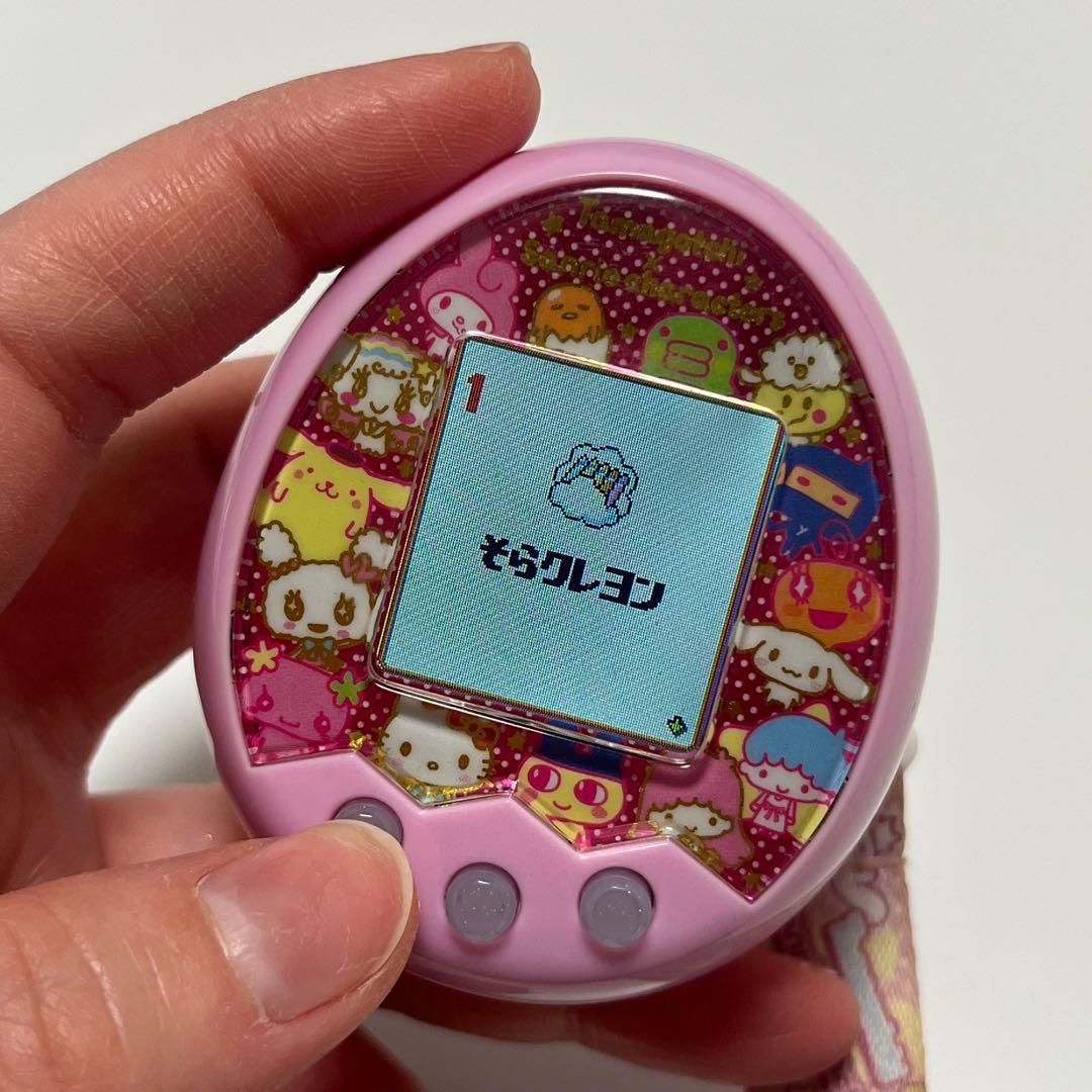 Tamagotchi m!x サンリオキャラクターズ　たまごっちみくす