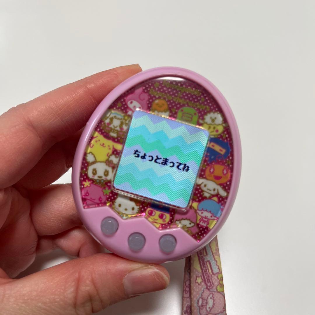 Tamagotchi m!x サンリオキャラクターズ　たまごっちみくす