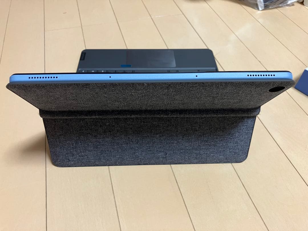 LenovoChromebook IdeapadDuet本体 カバー付き