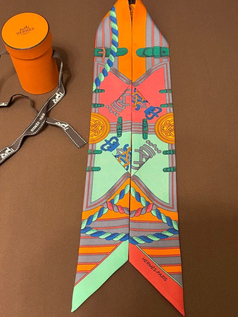 【美品】HERMESツイリー GRANDE TENUE馬の礼装スカーフヘアバンド